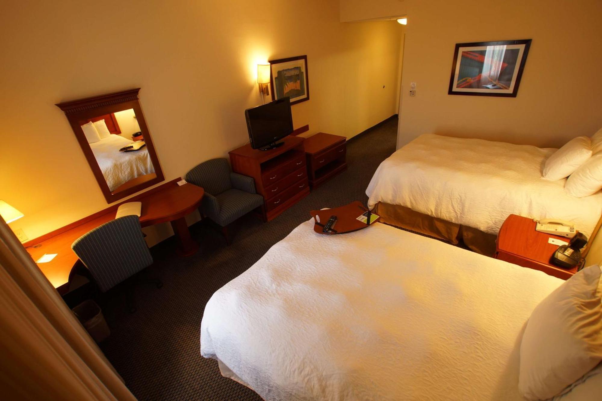 Hampton Inn Tampico Airport Kültér fotó
